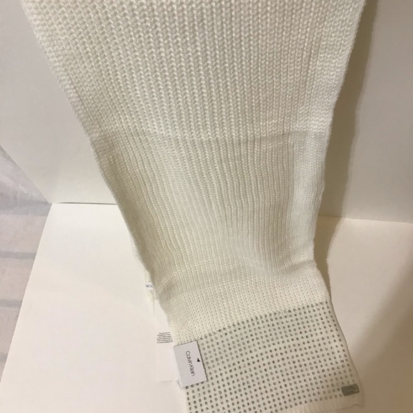 Calvin Klein
One Size Scarf - Picture 11 of 13